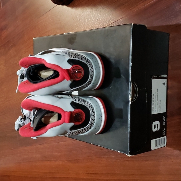 Jordan Spizike - Picture 2 of 4